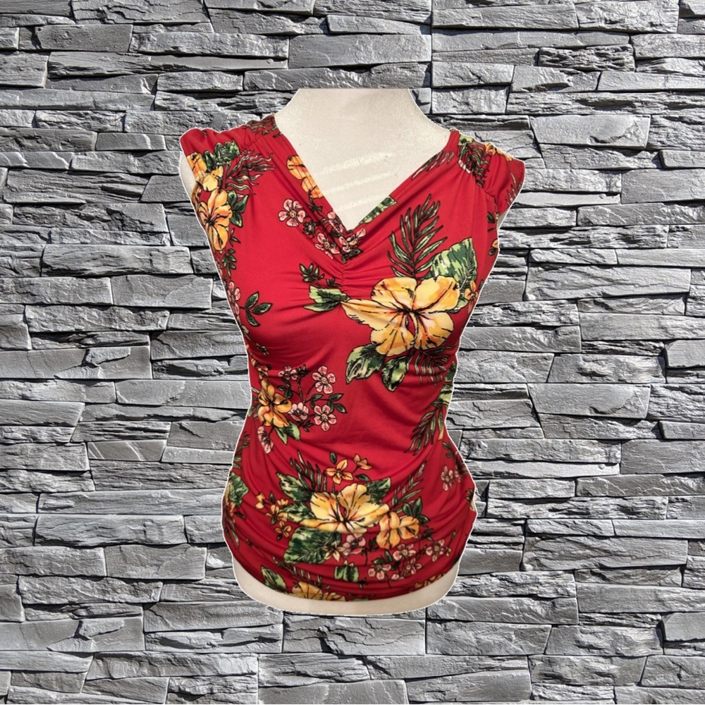 Retrolicious tropical Hawaiian luau tiki floral Isabel top L